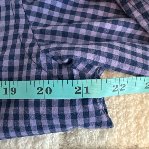 Izod Mens Size Medium Button Down Long Sleeve Shirt Casual Office Work Staple - Picture 7 of 13